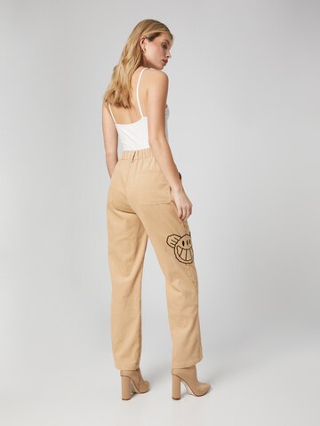 Bootcut Pantalon 'Lias' Smiles en beige