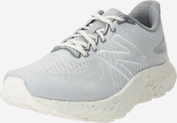 Chaussure de course 'X EVOZ v3' new balance en gris : devant