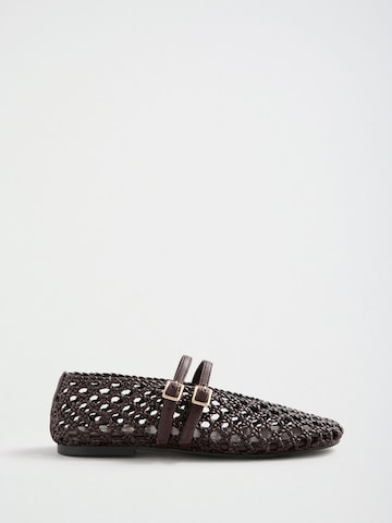 Ballerina con cinturino di Lipsy in marrone
