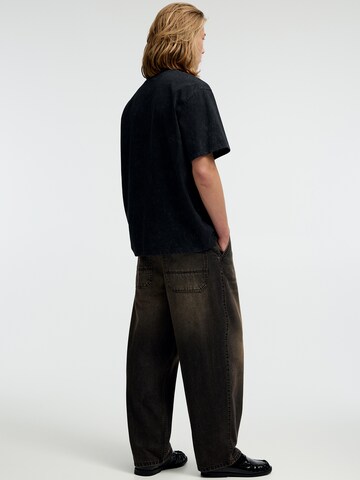 Tricou 'CAMISETA' de la Pull&Bear pe negru