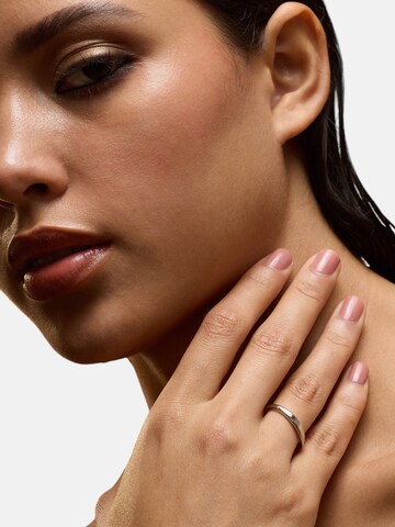 SOHI Ring 'Shanice' in Silver: front