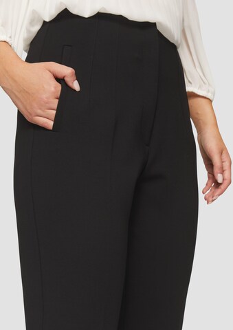 s.Oliver BLACK LABEL Tapered Broek in Zwart