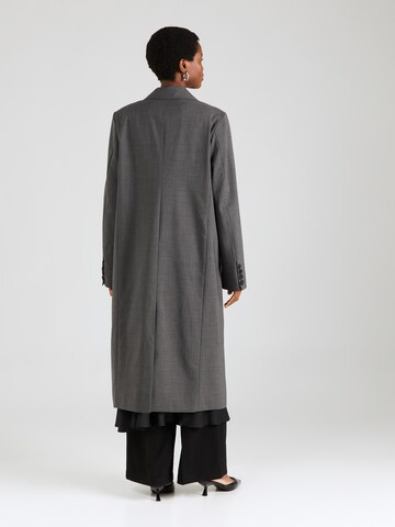 MEOTINE Between-Seasons Coat 'BERRY' in Grey