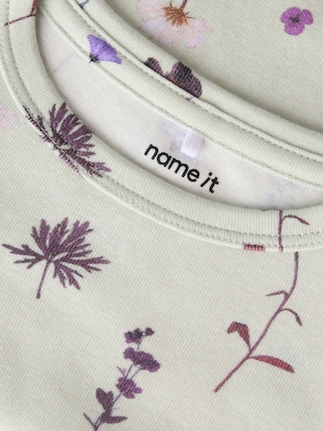 NAME IT - Camiseta en gris