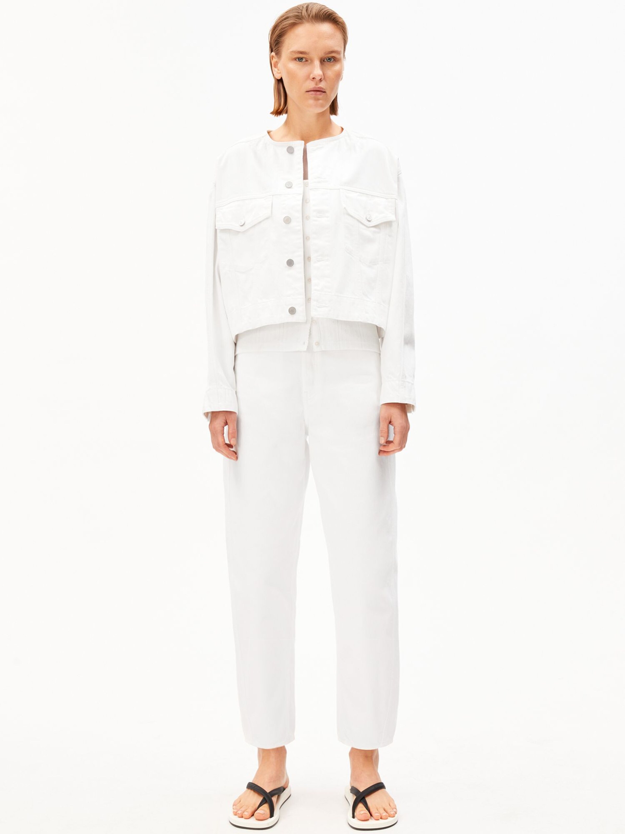 ARMEDANGELS Between-season jacket in White: front