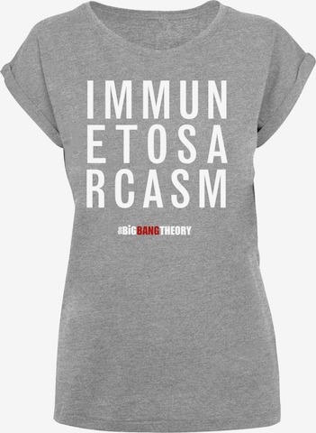 F4NT4STIC T-Shirt 'Immune To Sarcasm' in Grau: predná strana