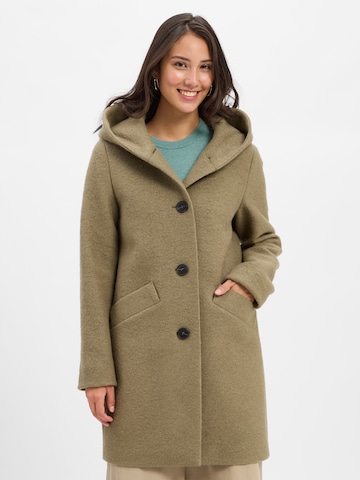 Fuchs Schmitt Between-Seasons Coat in Green: front