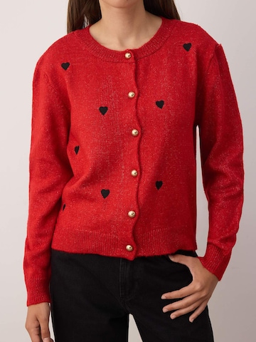 Trendyol Strickjacke in Rot