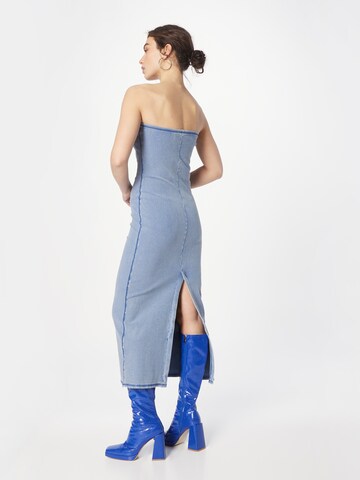 Robe 'Tania' WEEKDAY en bleu