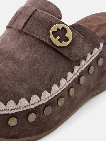 Sabots MOU en marron