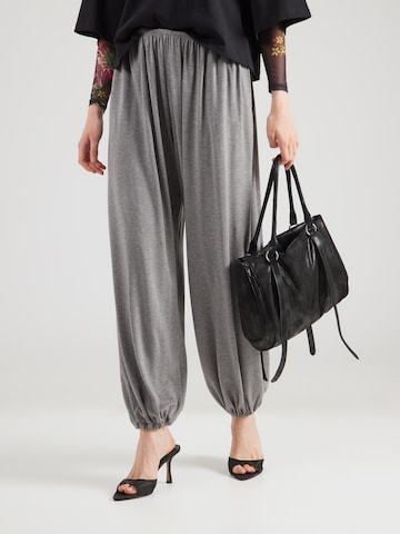 WEEKDAY Barrel Püksid 'Luna', värv hall: eest vaates