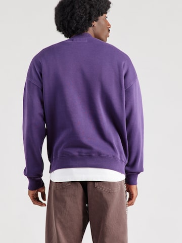 Felpa 'ESSENTIAL' di Abercrombie & Fitch in lilla