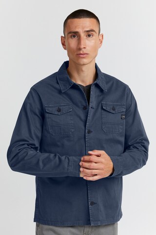 11 Project Regular fit Between-Season Jacket 'Johann' in Blue: front