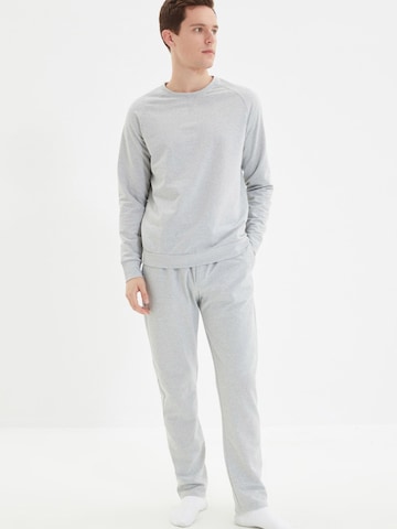Trendyol Pyjama in Grau: Vorderseite