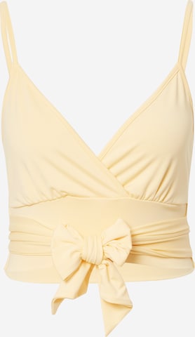 ABOUT YOU Top 'Chiara' in Yellow: front