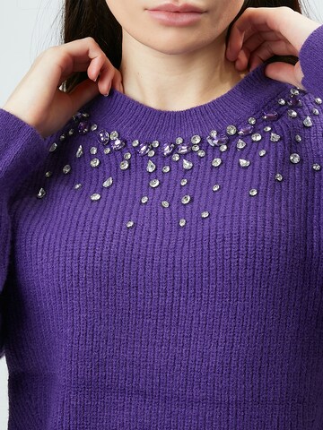 Influencer Sweater in Purple