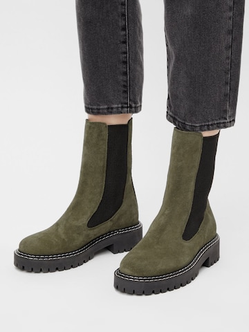 Bianco Chelsea Boots 'GUNNA' in Green: front