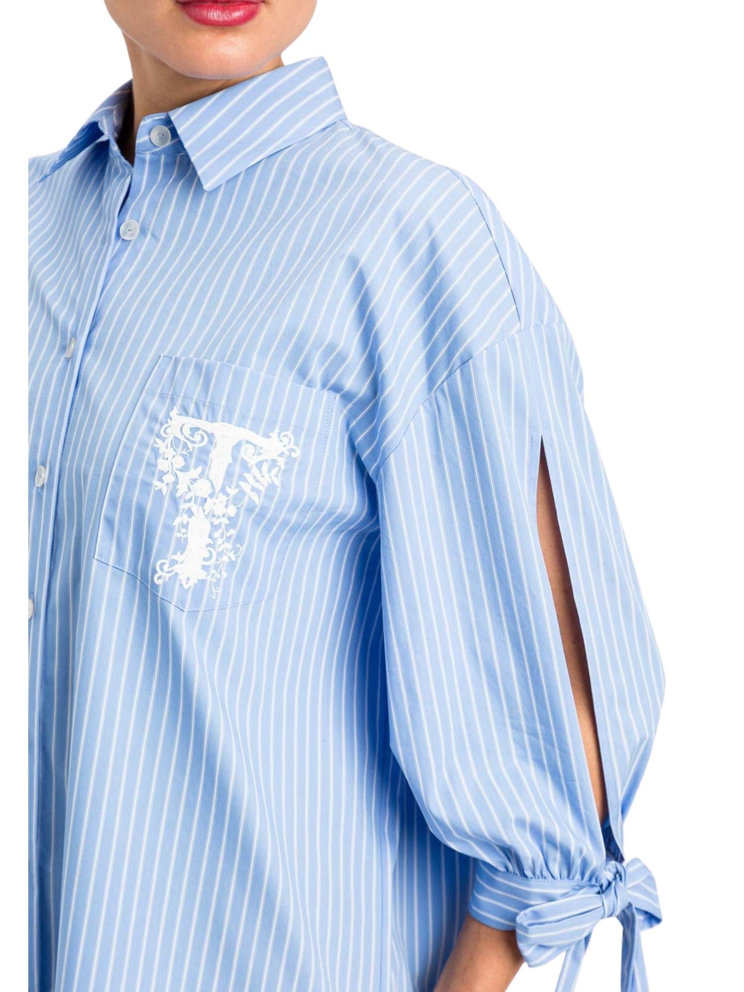 Twinset Blouse 'Oversized Striped Shirt with Embroidery' in Blauw