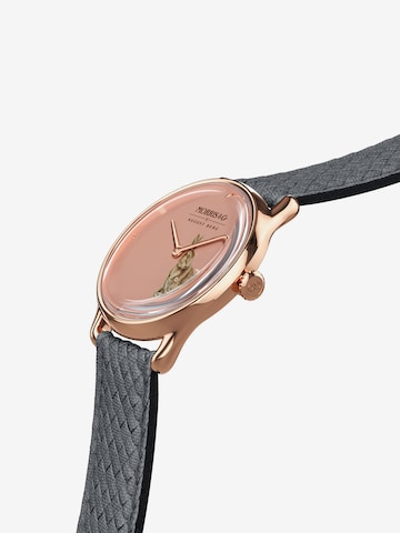 August Berg Analog Watch in Gold