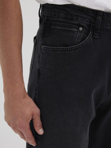 Mavi Loosefit Jeans in Schwarz