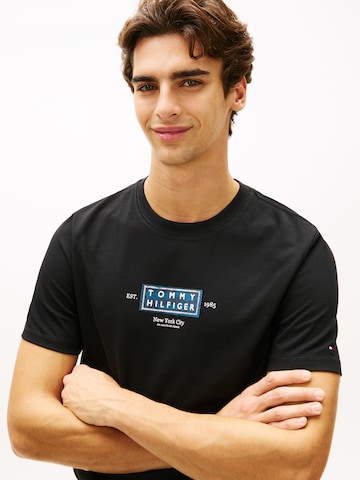T-Shirt 'HERITAGE' TOMMY HILFIGER en noir