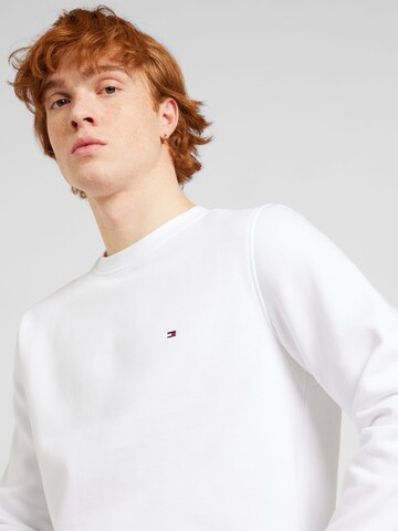 TOMMY HILFIGER Sweatshirt i vit