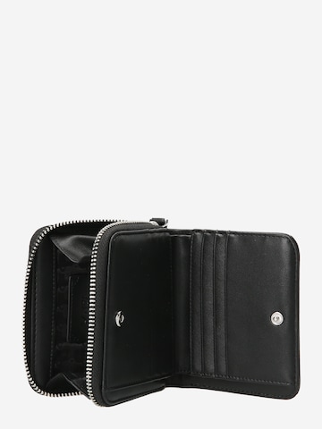 Karl Lagerfeld Wallet in Black