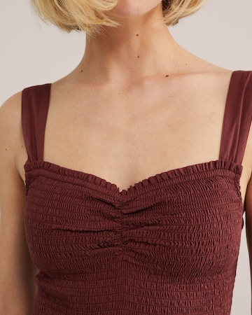 Robe d’été WE Fashion en rouge