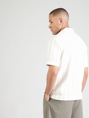 QS Comfort Fit Košeľa - Béžová