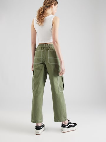 Loosefit Pantalon cargo 'SIDEWALK MUSIC ACADEMY' VANS en vert