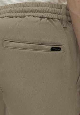 JACK & JONESTapered Chino hlače 'JPSTOLLIE DENVER' - smeđa boja