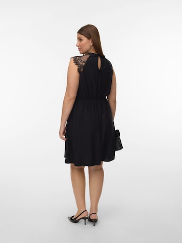 Robe 'VMCMILLA' Vero Moda Curve en noir