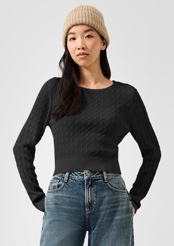 QS - Pullover em preto: frente