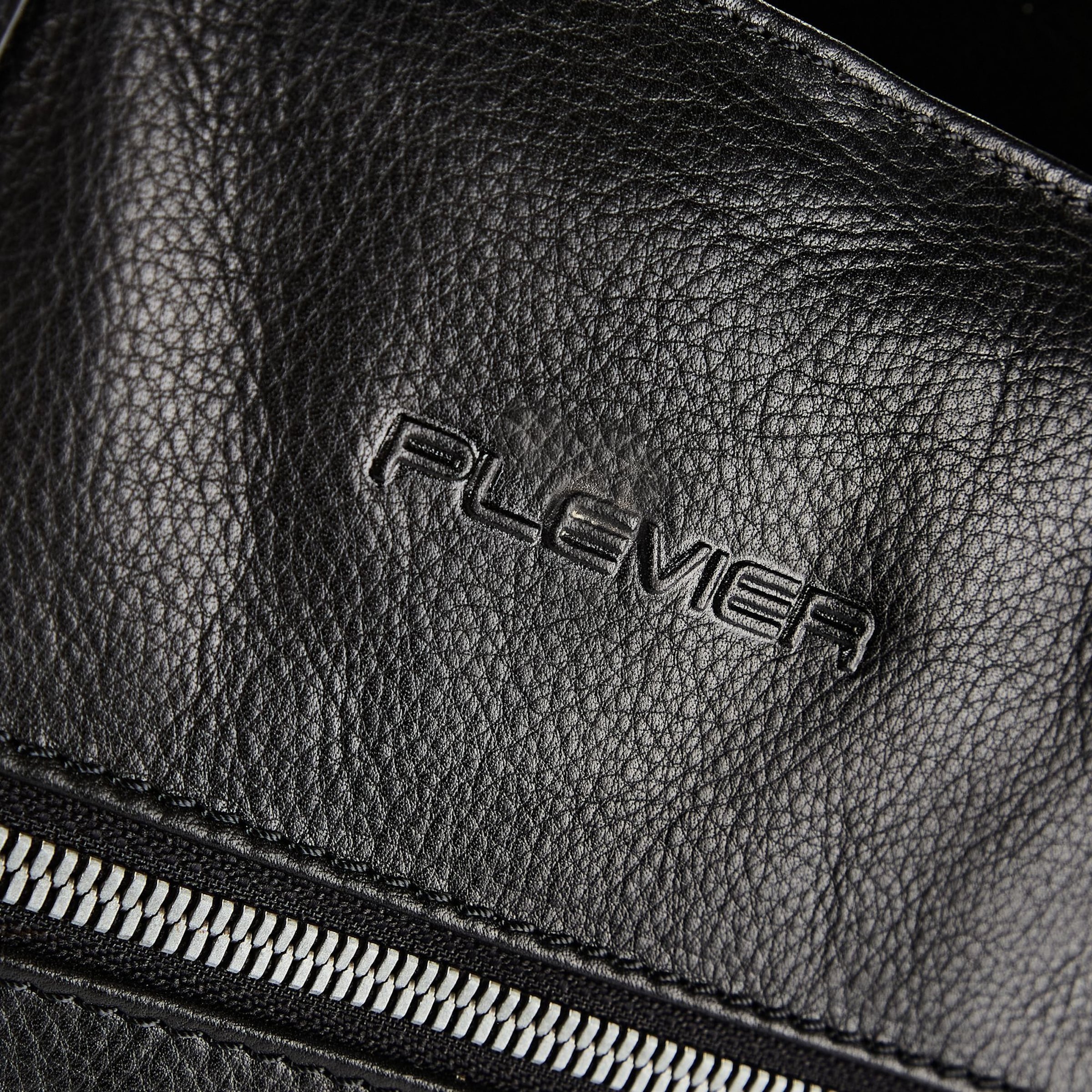 Plevier Shopper in Schwarz