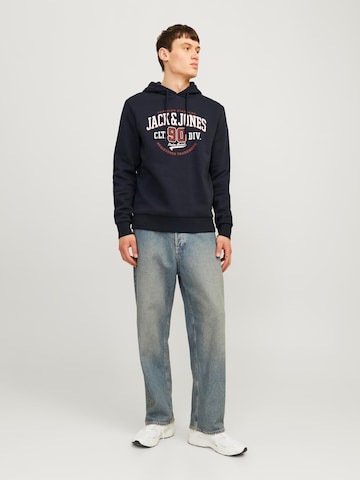 JACK & JONES Sweatshirt i blå