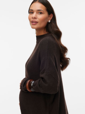 Vero Moda Maternity Pullover in Braun