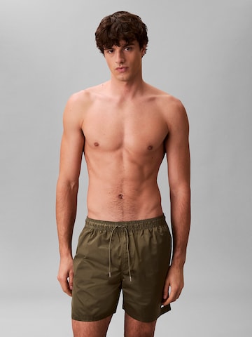 Calvin Klein Swimwear Badeshorts in Grau: Vorderseite