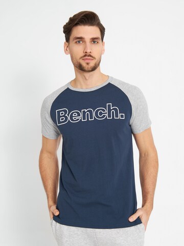 BENCH T-Shirt in Blau: Vorderseite