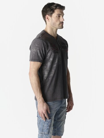 Maglietta di KOROSHI in grigio