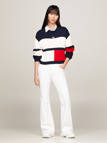 Tommy Jeans Flared Jeans in Wit