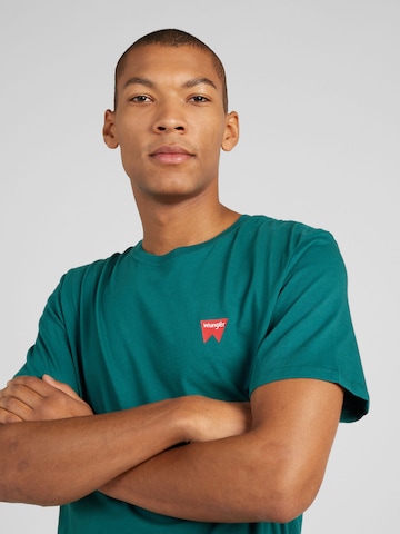 Tricou 'SIGN OFF' de la WRANGLER pe verde