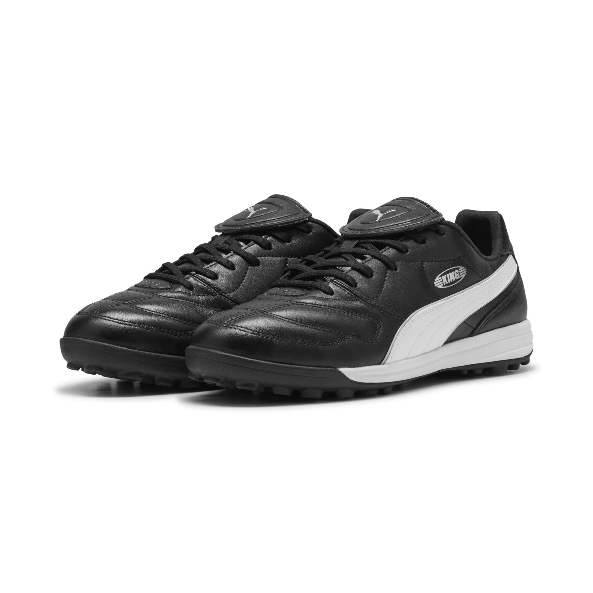PUMA Soccer shoe 'King Liga TT' in Black