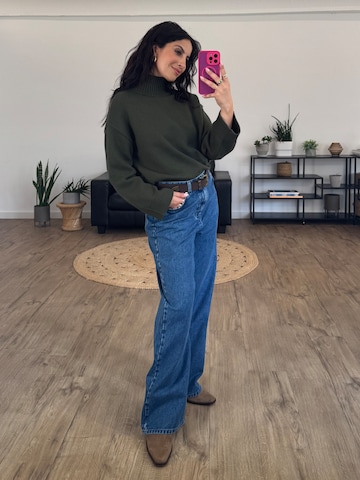 KAVAZI Sweater 'Eucalyptus' in Green