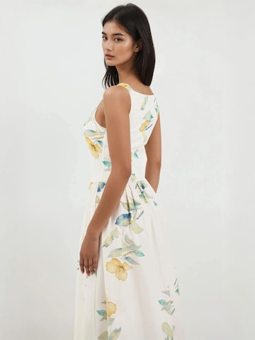 Hiccup - Vestido em branco