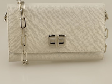 PRADA Handtasche klein Leder One Size in Beige: Vorderseite