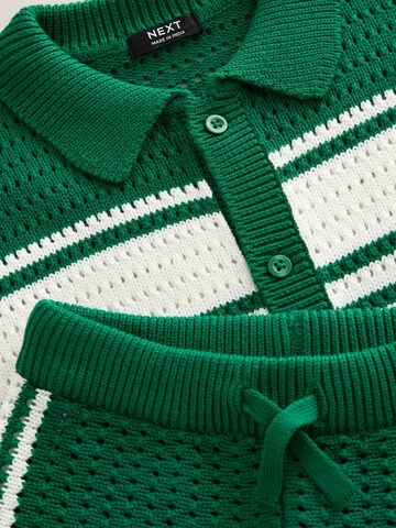 Next Set 'Set' in Green