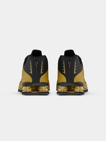 Nike Sportswear Tenisky 'SHOX R4' – zlatá