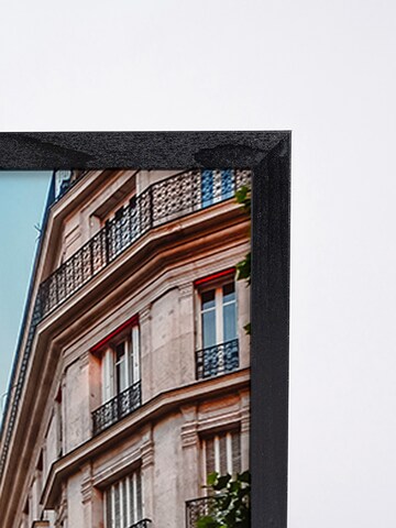 Liv Corday Image 'Eiffel Tower' in Black