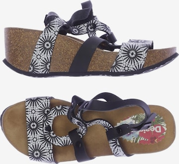 Desigual Sandalen 38 in Schwarz: predná strana