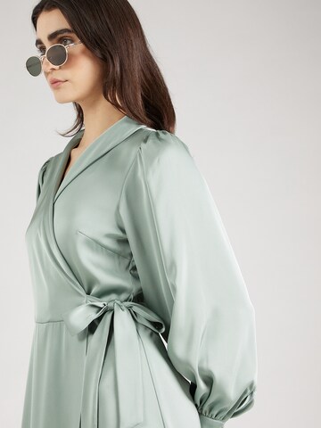 Robe 'RAVENNA' VILA en vert